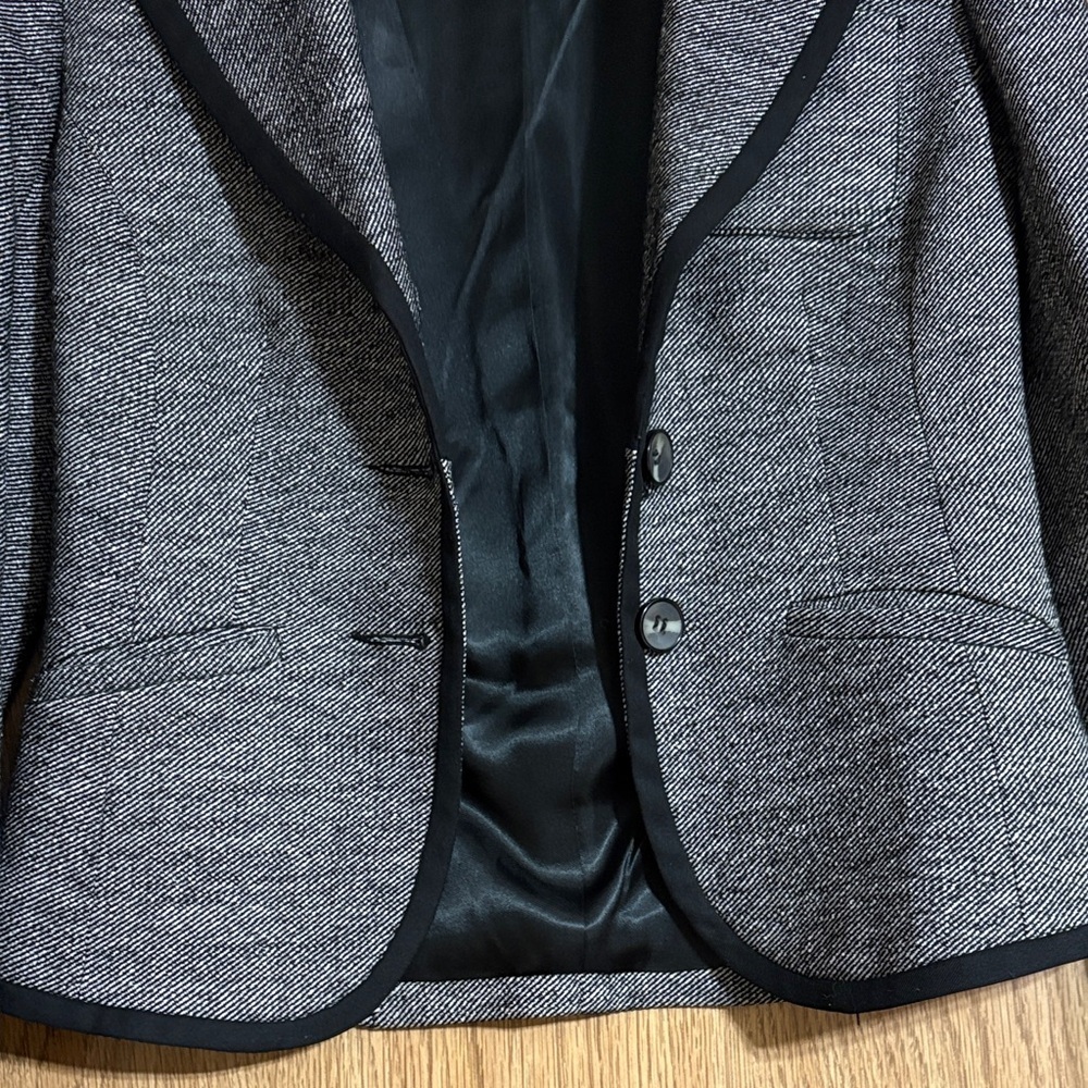 Trina Turk Women's Gray Blazer with Black Trim - Picture 9 of 16